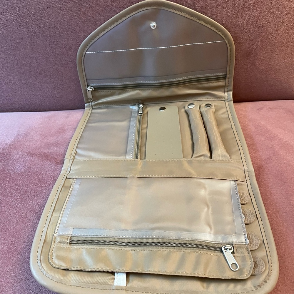 8 Other Reasons Travel Jewelry Bag